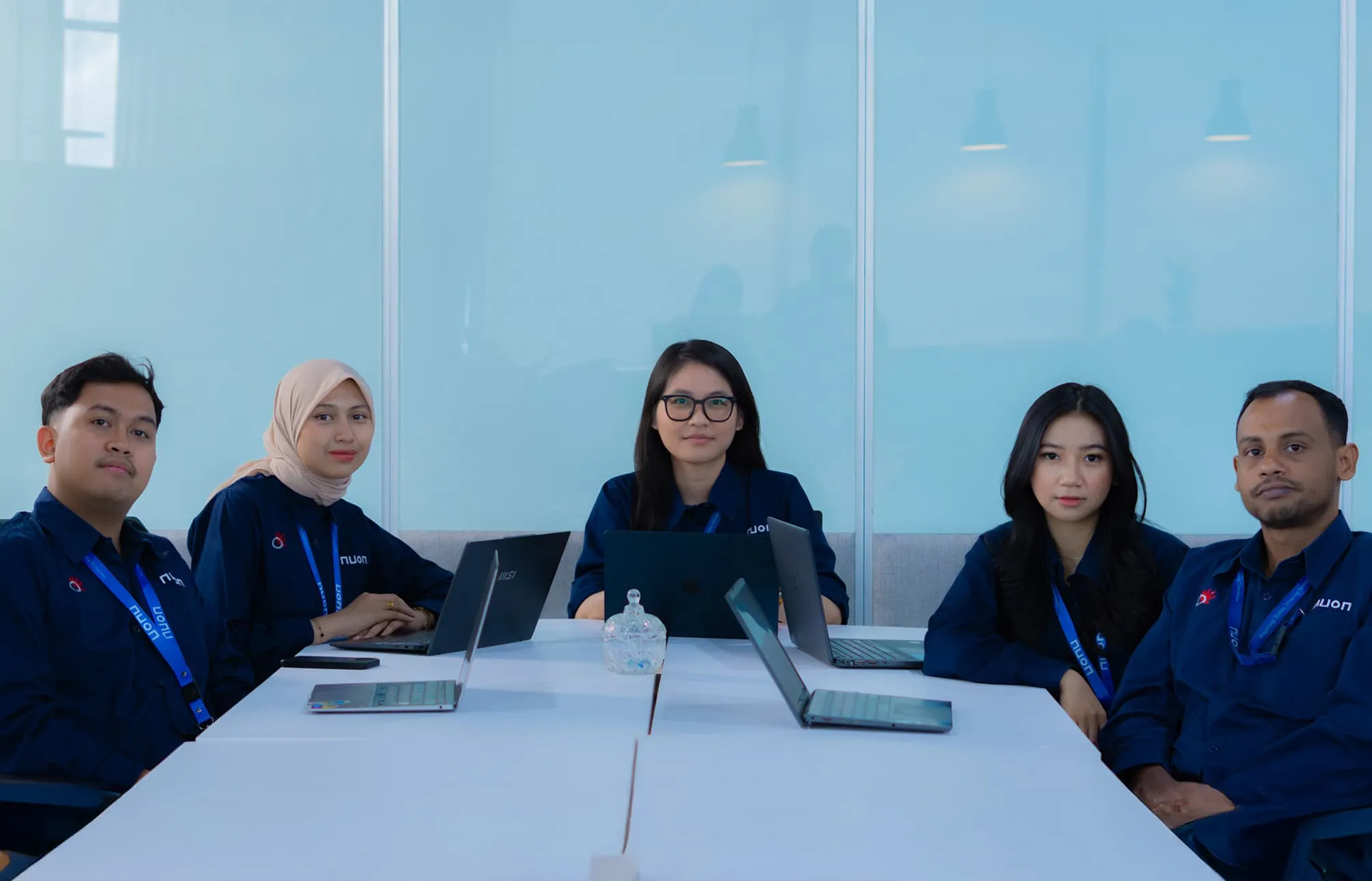 Banner untuk halaman Tentang Nuon